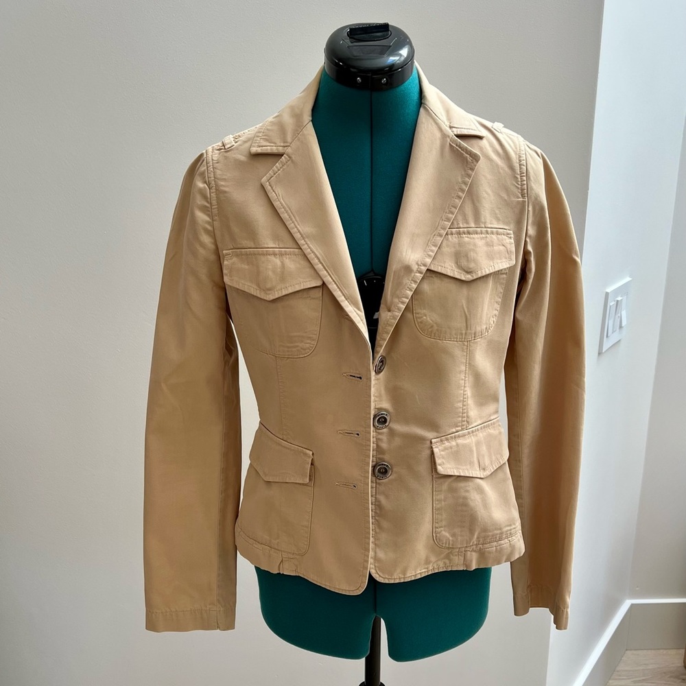 Vince Camel Colored With Multiple Pockets Short J… - image 1